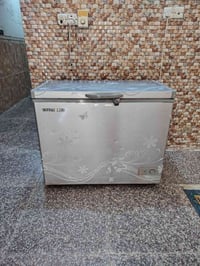 ثلاجة • أجهزة منزلية