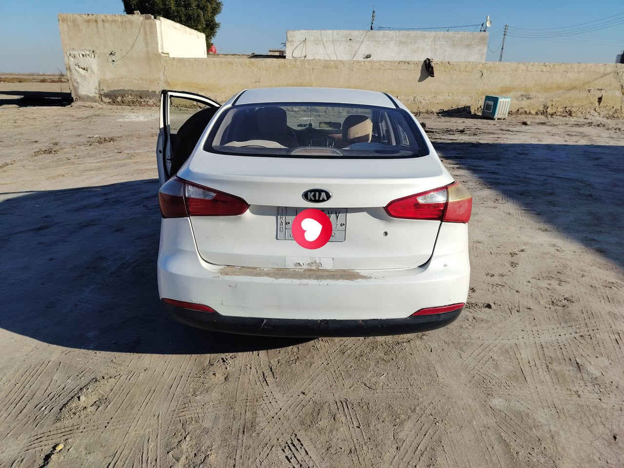 سلام عليكم
للبيع سيراتو موديل ٢٠١٤  مكينه وكير وحدادية كله ع شرط
مصبوغه حزام سعرها ١٠٥ عنوانها سماوة /خضر
***********
