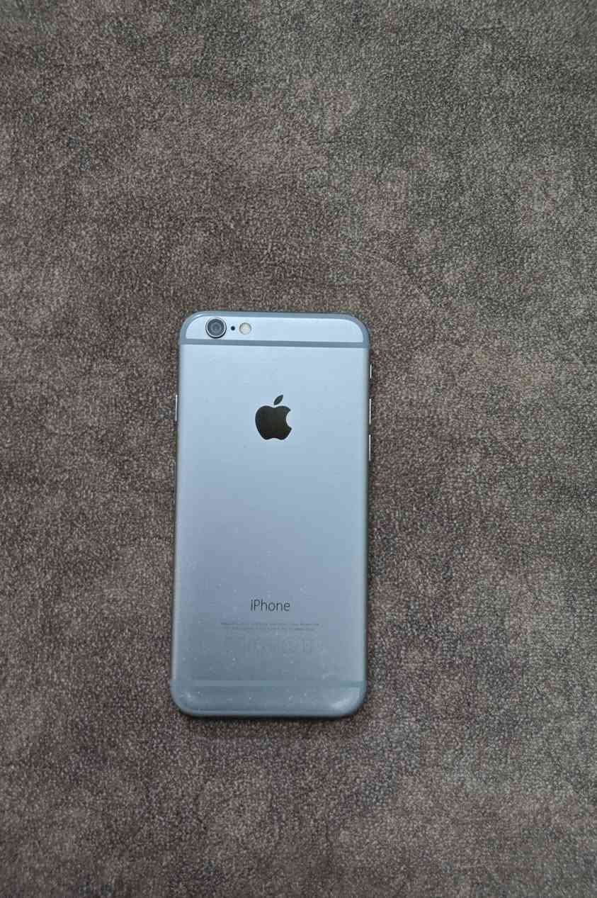 سلام عليكم أيفون 6 عادي سعر 60 الف جهاز نظيف حيل سماعات كامرات سيمكارت كله شغال / رقمي واتس ***********

