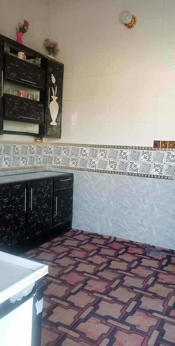 السلام عليكم اخوان متوفر بيت للبيع جاهز من كلشي.  للاستفسار ع رقم ***********
