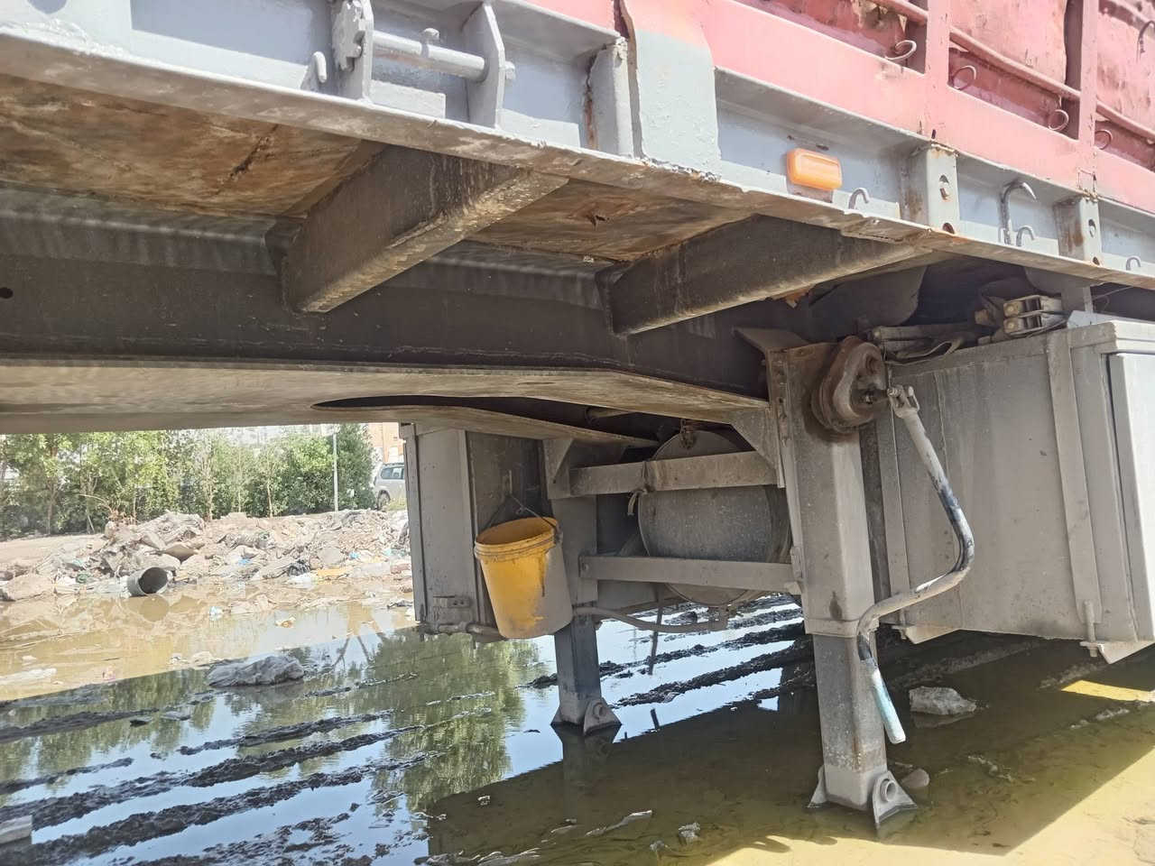 عربانه عمل شاصي ١٦ دناكير ٣ صيني والرابع ١٣ تخم تاير مشتغله على السكراب السعر ٧٥ وبيهه مجال قليل ***********
