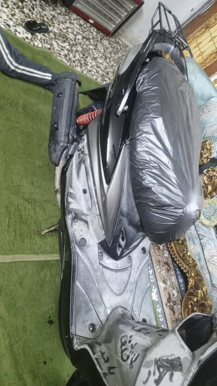 سلام عليكم 
دراجه سكنس ياباني نوزل حساس استان 
مكينه مداخله تصليح ابد مملعوب بيه مناقصه شي 
السعر 750 وبيه مجال للاستفسار الاتصال ***********
