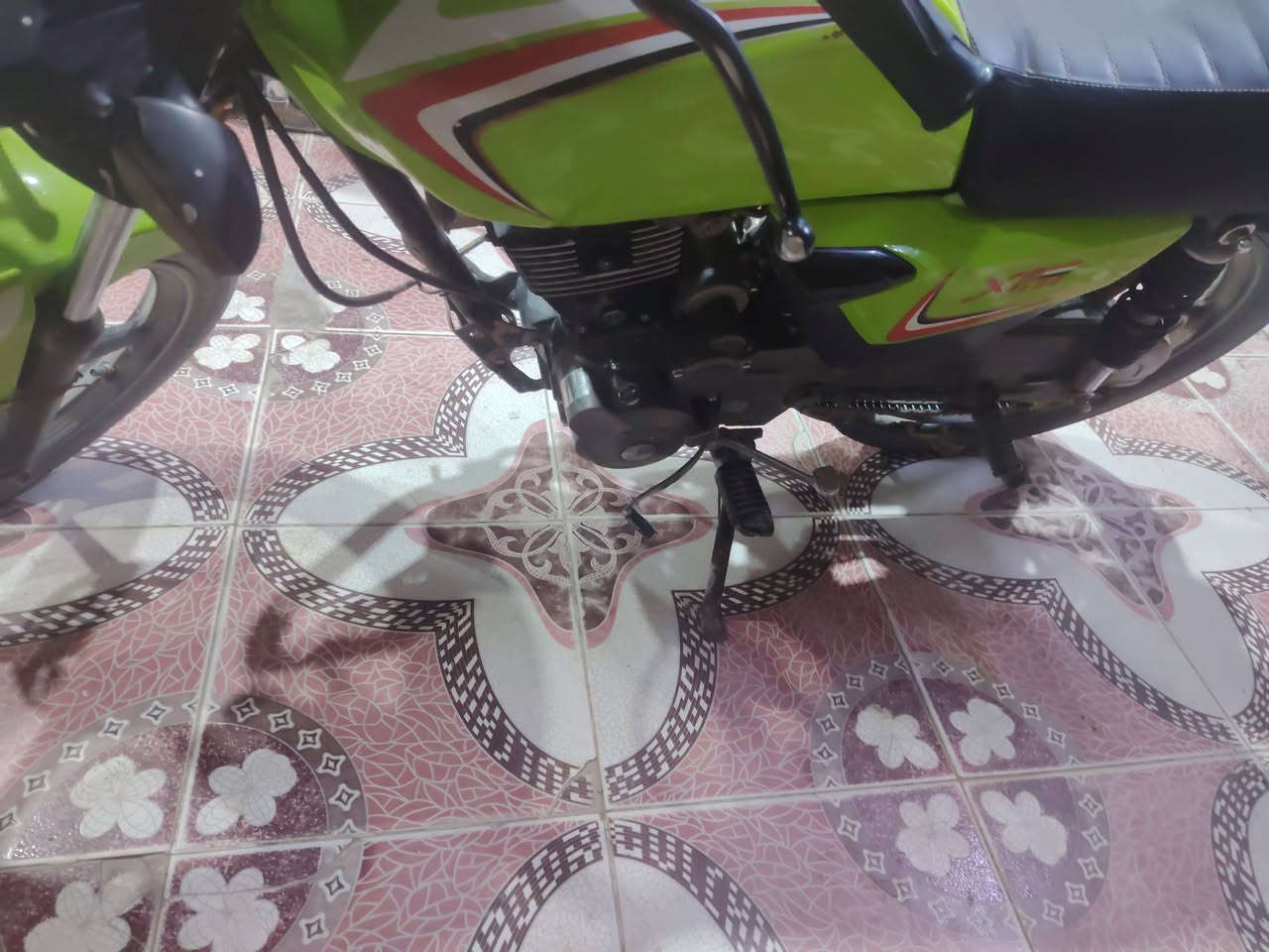 سلام عليكم.
 دراجه شانك موديل 2023
نضيف مكينه ما مفتوحه 
اوراق اصولي 
800وبيها مجال مكاني طوريج 
***********
