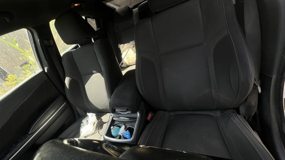 كشنات حضن مخمل موديل ١٨
مراوس بجلد حضن 
*********** واتساب
