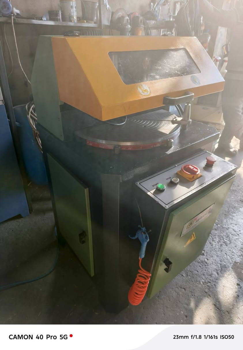 معمل احمدي سنكل لل بيع المكان سليمانية يوجد توصيل لعد جميع المحافظات العراق ***********
