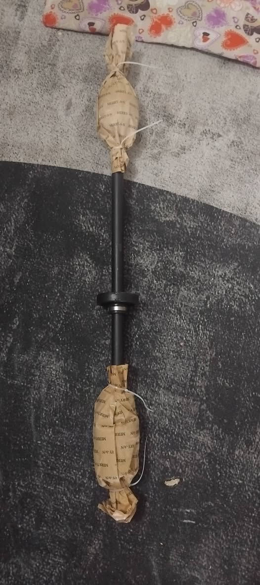 غراض طيبة بفلس ونص
دبل خلفي تك واحد جهة اليسار
درايم شفت طيبة تك الطويل 
جدد بالكارتون للبيع ثنينهن ب 35
للتواصل ***********
