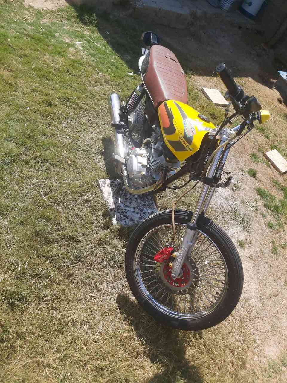 السلام عليكم
دراجه للبيع حربيه 
موديل 23
عنوان ابو غريب 
السعر 350وبيهامجال(***********)🌚💀
