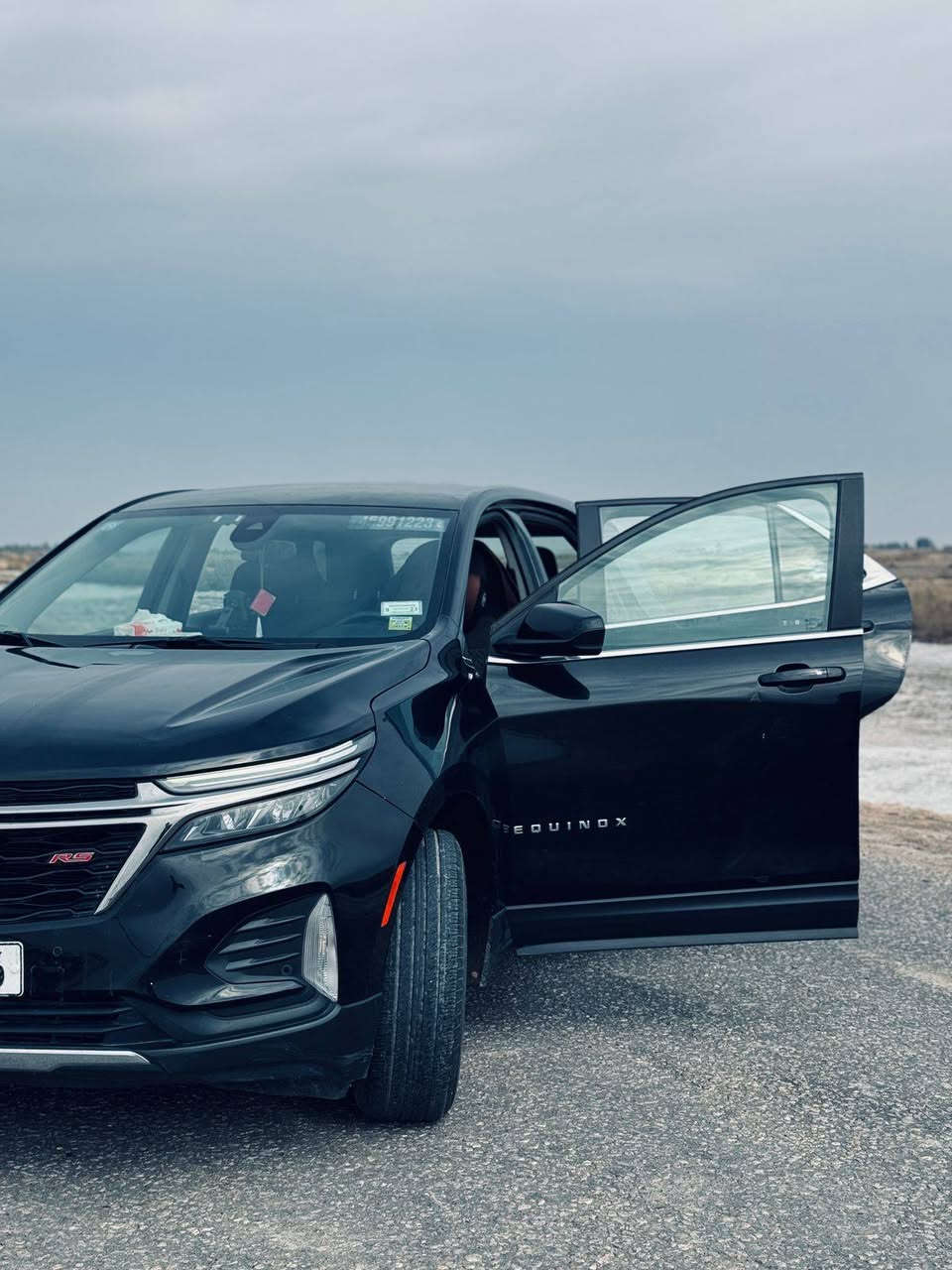 السلام عليكم
للبيع شوفرليت كوينكس 2022 مواصفات LT 
سياره رقم بغداد  ‎
المواصفات :.
1 سستم صوت
2 كامرات محيطيه 
3 جنطه كهرباء
4 تبريد قطعتين
5 حساس امامي خلفي  
5 شاشه كبيره
6 كرسي كهرباء
7 هندبريك دكمه
8 تحكم سترين
9 حساسات امامي
10 لد امامي
11 بلوتوث + اواكس + مخرج يو اس بي
12 تشغيل عن بعد 
ضررها. قبق جنطه فقط
الجنطه ايرباكات سليمه 
ماشيه 60 الف مايل 

السياره جاهزه مكمله من جميع النواحي بدوون اي نقص 
سعرها ب172$  ورقه 
مكان السياره الديوانيه 
***********واتساب
