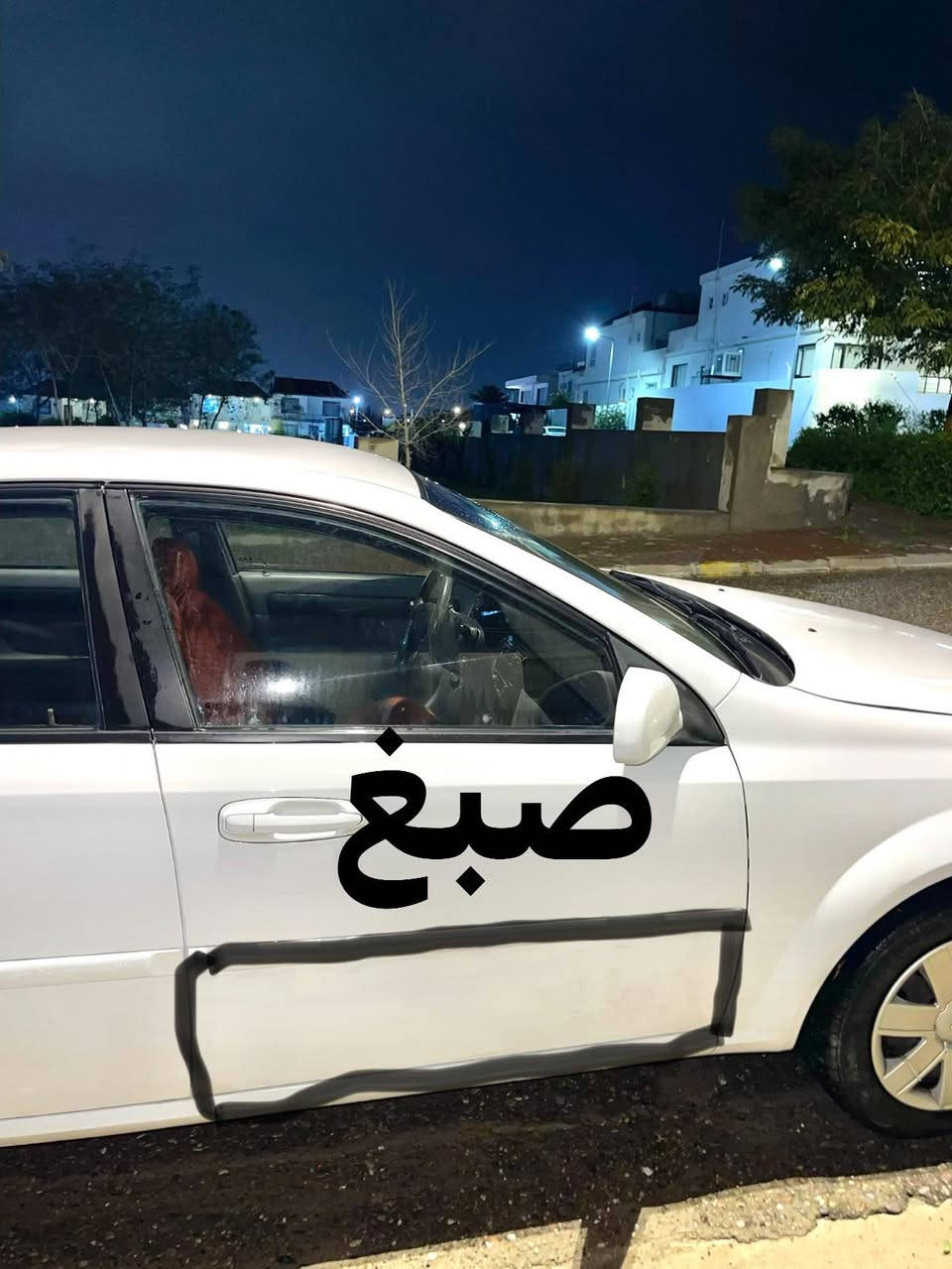 سلام عليكم
اوبترا.          2010
مواصفات LS
لون ابيض
گير اوتماتيك
محرك مامفتوح
رقم سليمانية
4 جام كهربائي 
مراية كهربائي

سيارة حيل نضيف باب سكن ربع صبغ موضح بل صوره
والجاملغ السايق بي شوية تكحيل موضح بل صوره 
السيارة خليجية 
سنوية منتهيه تحويل و غرامة بشرط 

السعر/85$ وبيها مجال قليل
 ماكو هيج اوبترا نضيفه بهيج سعر

مكان السيارة/كركوك
للاستفسار/***********
