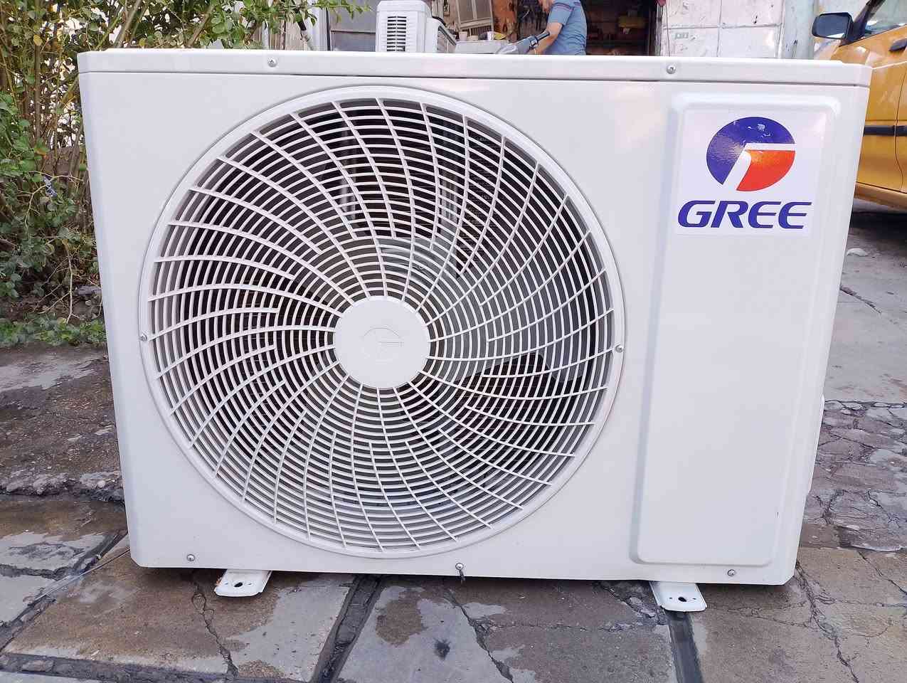 سبلت كري 2طن
جديد مشتغل موسم واحد غاز 410
كامل كل ملحقات السعر 550
العنوان بغداد المشتل 
م***********
