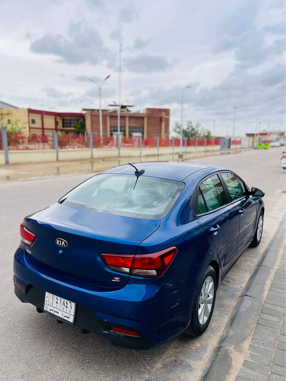 السلام عليكم للبيع كيا ريو موديل 2020 وارد امريكي مواصفات S شاشه جبيره تحكمات فول محرك 1600 دوش سياره حيل جديده استخدام بنيه ماشيه 73 رقم بصره معوقين وهلسنه تخلص حادثهه جاملغ امامي فقط ومبدل والباقي كلهه كفاله السعر 100وهاذا رقم صاحب السياره *********** البصرة, العراق
