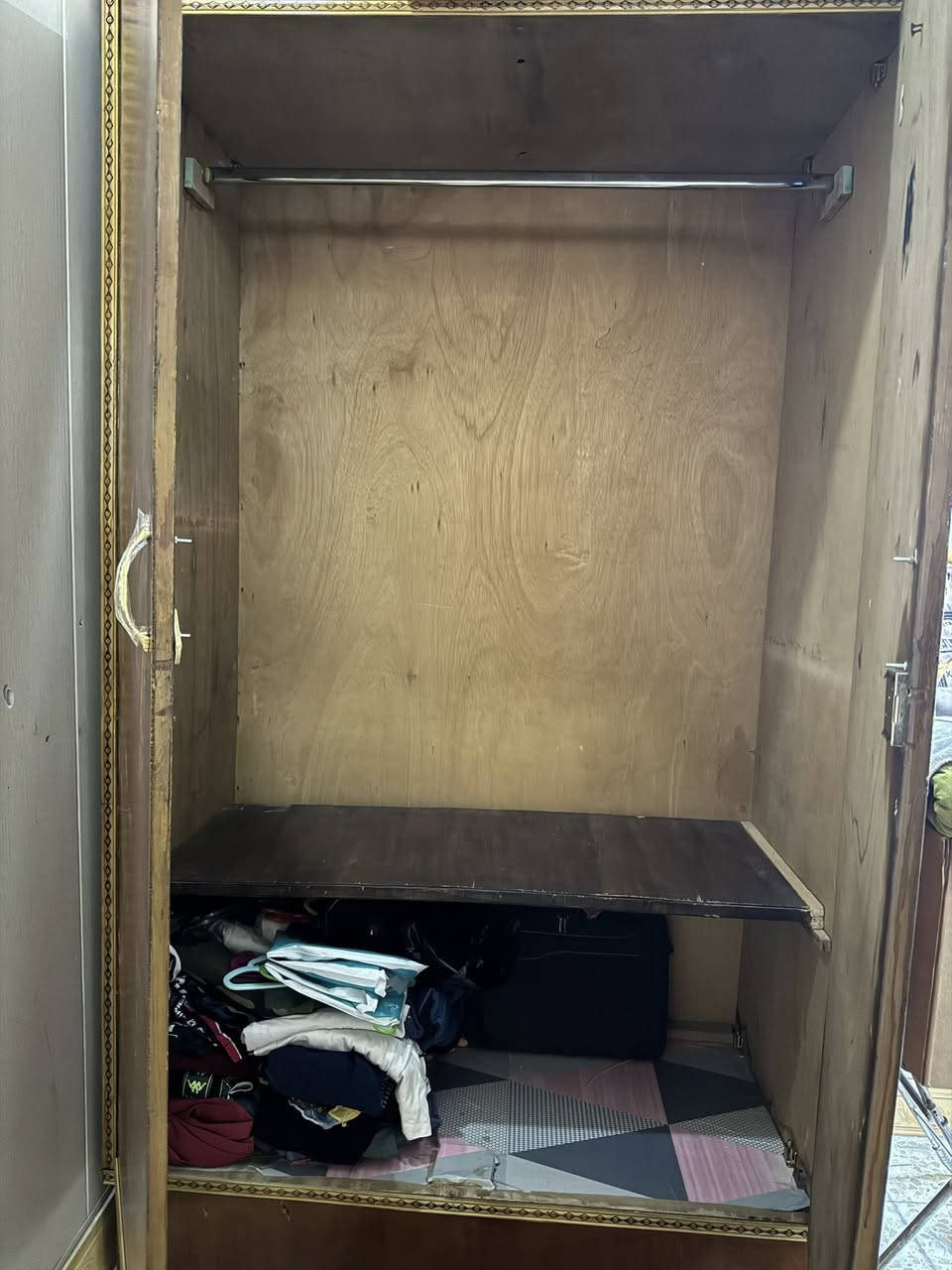 كنتور خشب بابين
القاطع البنص شالعي علمود مساحه اكبر 
نهايته 80
عنوان الحسينية


**إذا كنت صاحب هذا الإعلان وتريد حذفه لأي سبب، رجاءا أرسل رسالة إلى الدعم الفني**