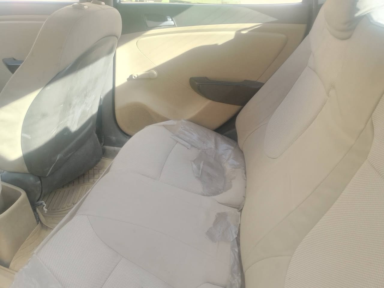 اكسنت موديل12 خليجي رقم بغداد دولي كير عادي مكينه 1600 كير حداديه تدفئه تبريد كهربائيات دواخل كله جديد كفاله عامه ماعدا طخه بسيطه السعر 65وبيها مجال جدأ بسيط تواصل  ***********
