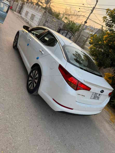 السلام عليكم
كيا اوبتيما موديل 2011 خليجي 
كفاله  عامه حتى الدعاميات من الصبغ والتبديل
عدة بارد بسيط 
نص مواصفات 
كشن كهرباء 
كشن خزن ميموري 
كامرة دوارة 
قطعتين تبريد 
تبريد بيانو 
شفتات ستيرن 
تحكمات ستيرن 
مري شفط 
داخل لونين 
صاج ملكي 
يدات نيكل 
وبعد مواصفات اخرى 
السعر 128وبيها مجال بسيط 
الموقع بغداد 
الإتصال ***********
