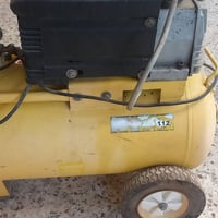 للبيع كمبريسر هواء ٥٠لتر تاروسه بستم واحد اوربي نضيف ٠٧٨٢٧٧٨٧٠٨٥