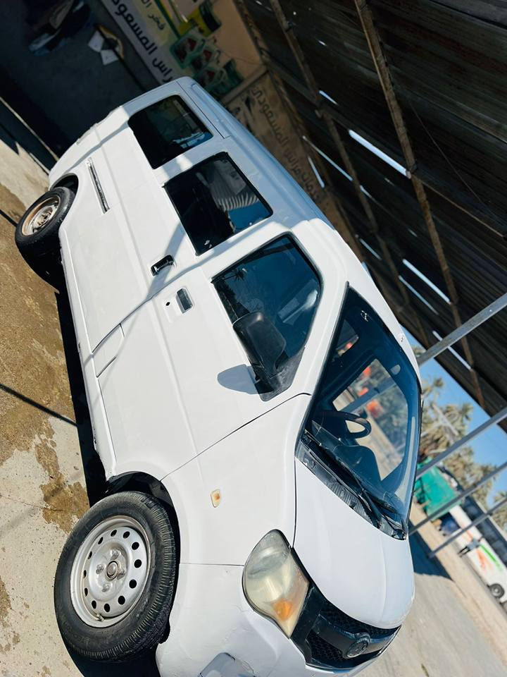 ﷽
تحيه طيبه اخواني الاعزاء للبيع فقط ليفان 2013 سياره 10 راكب باص مزاد وزارة الداخلية وكاله الاستخبارات كتاب بسمي واسوي وكاله للمشتري وين ماجان تمشي بيه ترقيم مجاني ع دوله بدون كمرك وضربيه فقط رسوم ع مشتري السياره مكينه وكير مسبوشي بانزين كير عادي بدون حادث فقط مصبوغه للجماليه اني صبغته السياره نضيفه مثل ماموجوده بالصور السعر 28 $مكاني كربلاء الحسينيه 
رقم الهاتف *********** كربلاء, العراق
