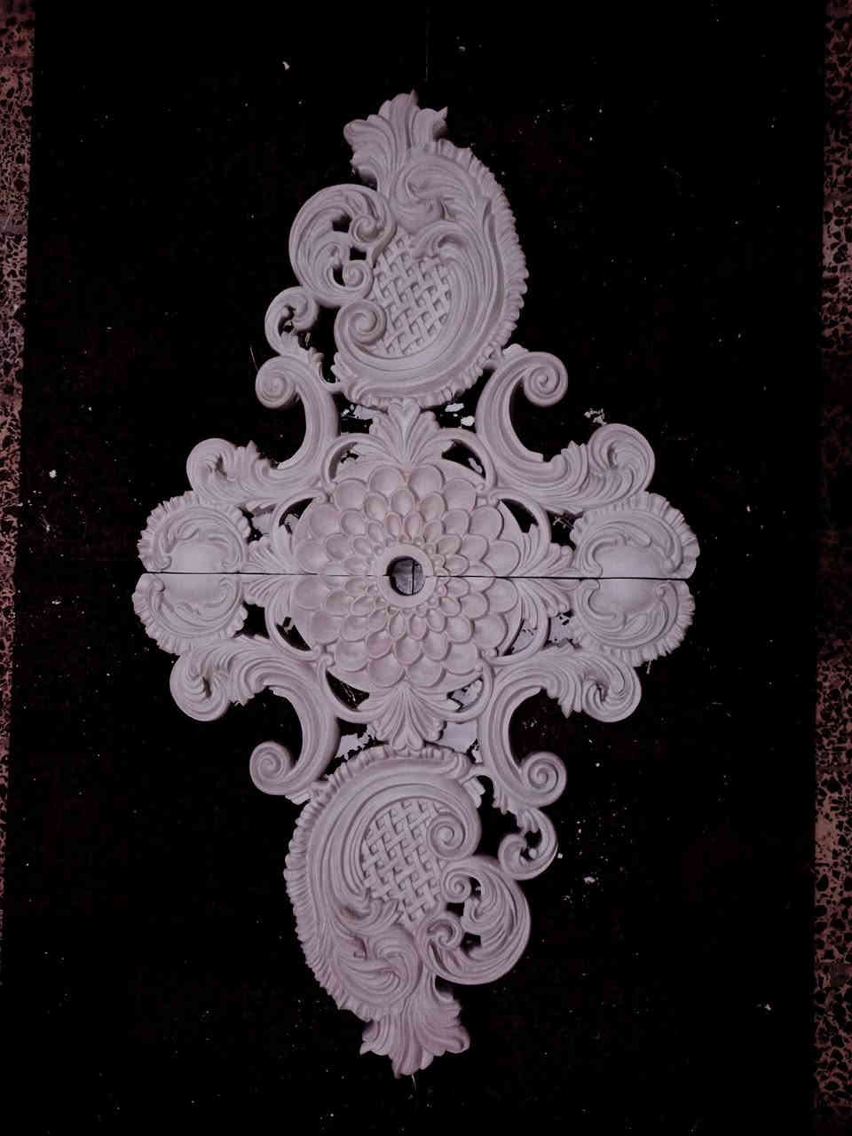 كارگەی دیکۆراتی شاهانە جوانترینو 🏛
تازەترین نەخشی مەلەکیمان لابەردەستە
نەخشی بۆرەک وفلین ناونیشان🏛
جادەی گشتی بەرامبەری بانزینخانەی جەدیدە
🏛***********📲
بسم الله  معمل دیكورات الملكي 
متوفر فلك وكورنیشات🏦 
فلین و بورك نقش ملكي 🏦
متوفر جمله و مفرد 🏦
طوز شارع العام مقابل محطه الجدیده
