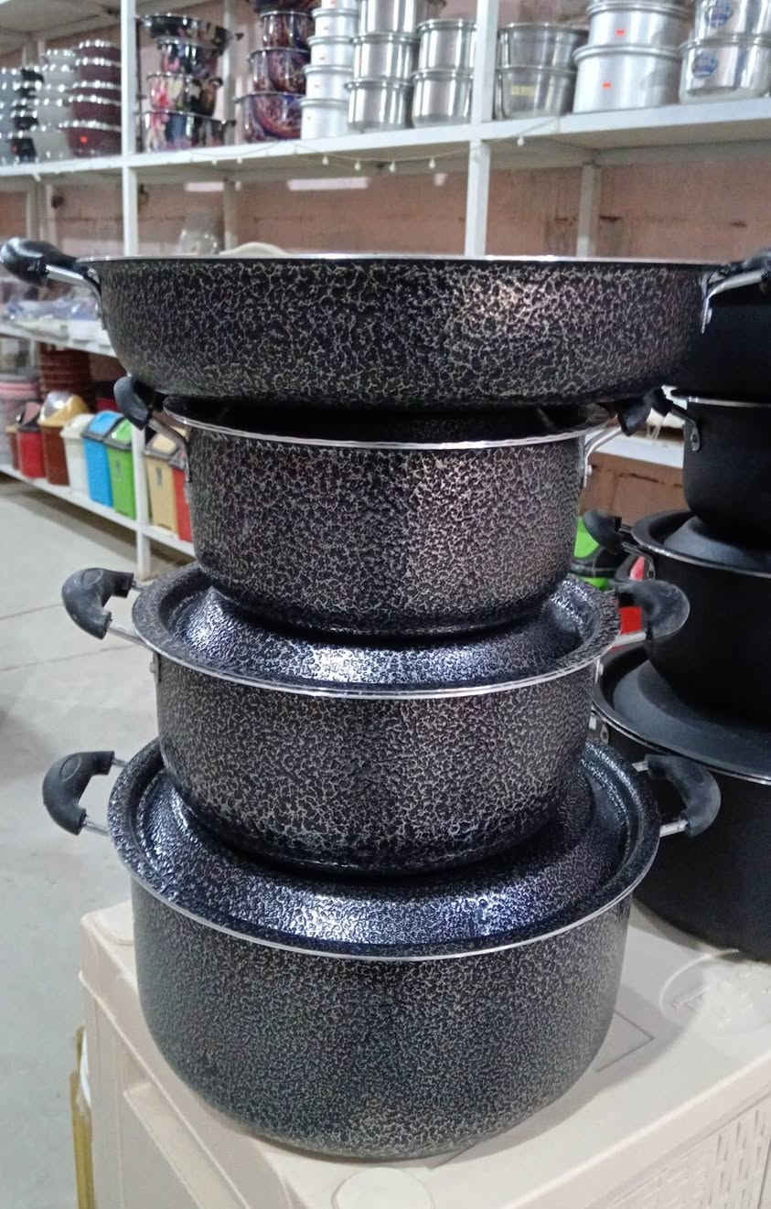 رجع توفر كدر التيفال القياس الكبير 34cm
سيت يتكون من 4 قطع تبسي 1 و 3 كدر
بلونين الاسود
والاسود الفضي

للطلب والاستفسار مراسلة الصفحه
او واتساب ***********
#توجد_خدمة_توصيل

العنوان عفك حي العسكري شارع البطاقه الوطنيه الجديده ومدرسة البواسل
مجاور بيت سعيد عطاالله
