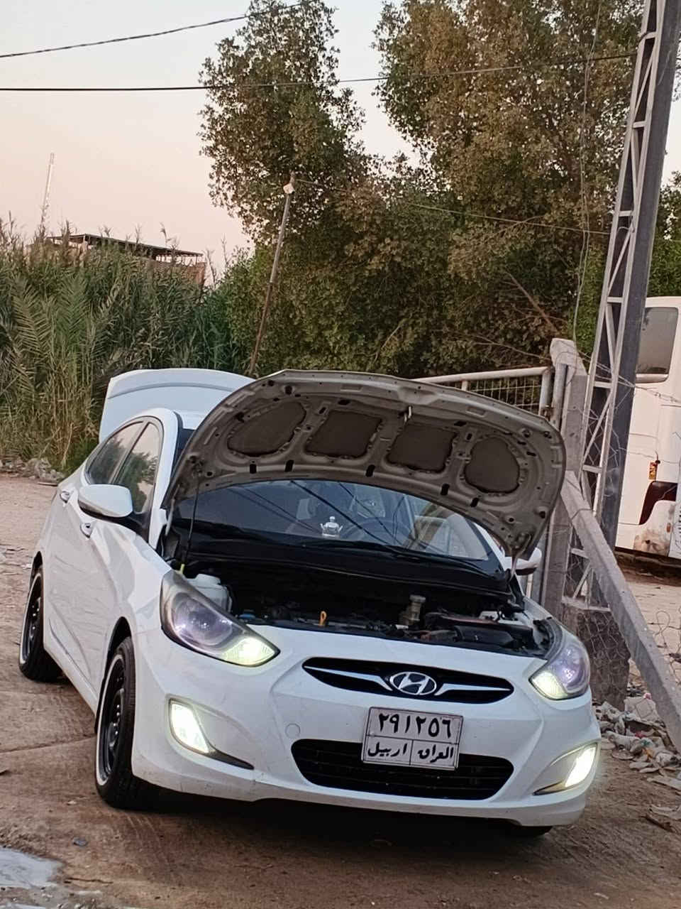 السلام عليكم اكسنت البيع السياره جهازه من كلشي مابيه ضربه بيه فقط بارد شي قليل السياره مديل2013اتريد وكله اريد تحويل سعر السياره 97اوبيه مجال قليل ***********
