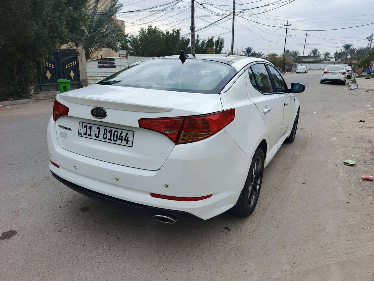 السلام عليكم للبيع اوبتما 2011 خليجي الشركة الدولية فول موصفات
مكينة 2400 دوش المرغوبة مكفولة من التنقيص والتبخير
كير 6 نمر مكفول
تبريد ثلج ❄🧊
موصفات السيارة
1 بصمة تشغيل + بصمة ابواب + بصمة جنطة
2 بنوراما طكتين 
3 تبريد قطعتين + تبريد ابيانو + تبريد منفصل مناخين+ تبريد بل جكمجة
4 فول تحكمات ستيرن+ شفتات 
5 اشاير بل مرئي + المرئي شفط
6 نظام ترحيب عند الاقتراب + جهاز انذار
7 كامرة داورة 360 درجة + شاشة ايباد كار بلي
8 نظامABS + كزوز قفل السرعة + نظام ECO اقتصادي
9 حساسات خلفية
10 منضومة زنون LED
11 5 ويل كب + تخم تاير جديد تايوندي ب 300 الف + ويل 17 
( السيارة بيها مكانين صبغ + 3 قطع مفتوحات او مبدلات اصلي طبق الاصل بدون صبغ اثار شخوط ) والسونر مرفوق بل منشور 
لغود + شواصي + تكم + حوض مكفول + بدون ايرباك 
(رقم بغداد بسمي مميز + سنوية وهزة ورقم جديد) 
مكاني بغداد حي جهاد
السعر103 وبيها مجال للطيبين
***********
