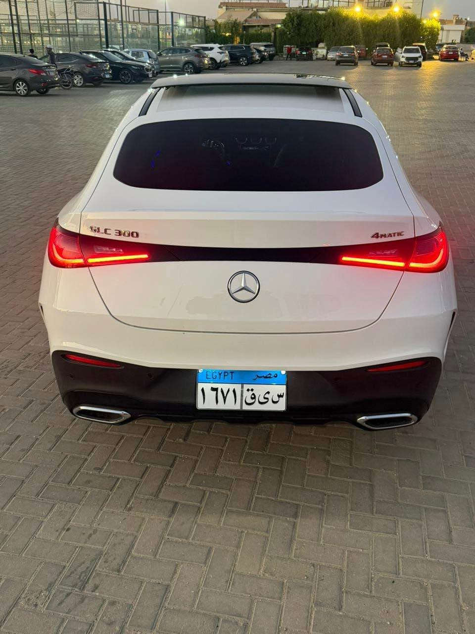 GLC300 - 2024
13,000 KM
Fully loaded 
Desgino الشيخ زايد, الجيزة


**إذا كنت صاحب هذا الإعلان وتريد حذفه لأي سبب، رجاءا أرسل رسالة إلى الدعم الفني**