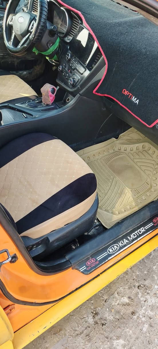 سلام عليكم اوبتيمه لوتز كوري 2011 رقم بابل بسمي مكينه 2000 منظوم غاز بيهه سياره جاهزه من كلشي تبريد حداديه تايرات دوشمه جديده ضربه السياره واضحه بالسونار مكان السياره الديوانيه السعر 78 وبيه مجال ***********  ***********
