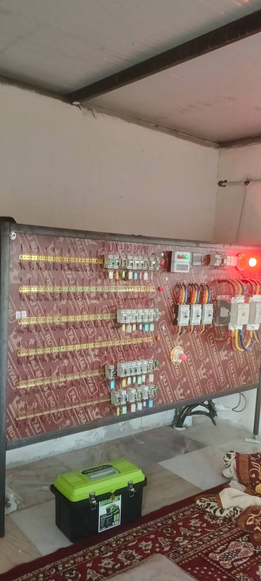 موقع مولد بالسبعه كيلو للبيع الموقع جديد حاليا حمل فوق 600 وقابل للزياده الاتصال على الرقم ***********
