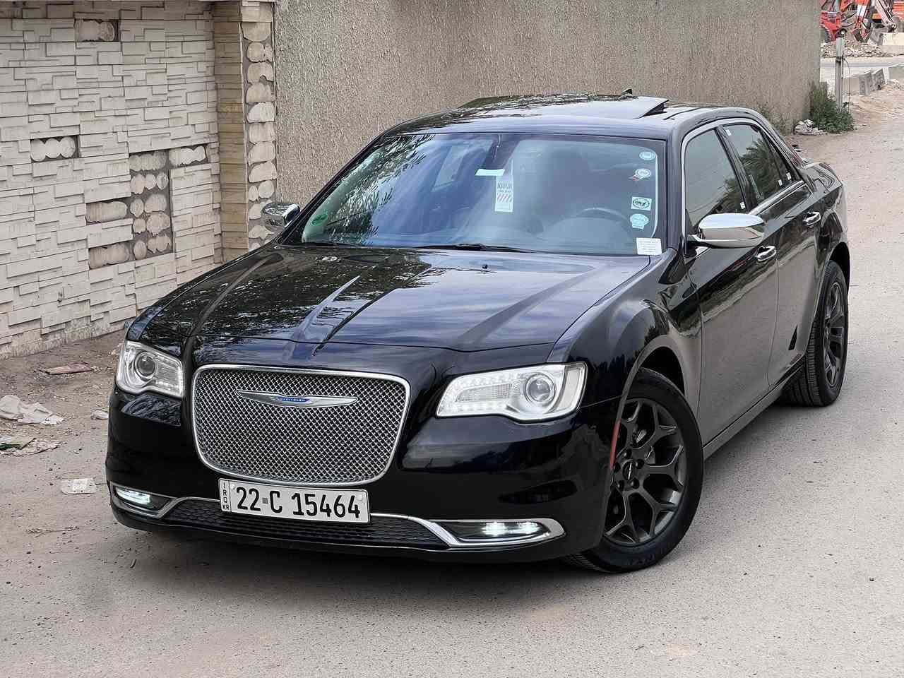 السلام عليكم
للبيع كرايسلر C300 اوباما 

2017 أصل ماشيه 97miهزه جديده V6/

وارد كندي داخله كلين 

السياره جاهزه من كل نقص 

حداديه تخم تاير تدفئه تبريد كله جاهز

المواصفات/

كير ماوس 8 نمر

بانوراما قطعتين

تشغيل عن بعد

كشنات تدفئه تبريد

كشنات كهرباء جلد اسود

لايت زينون عدسه

شاشه كبيره تدعم كاربلي

بصمه تشغيل وأبواب

خزن ميموري

كامرا خلفيه

ستيرن كهرباء

تبريد قطعتين

تحكم ستيرن جهتين مع مثبت سرعه

مري كهرباء

برده خلفيه كهرباء

ويل18 بلادي

باقي المواصفات معروفه

السياره جاهزه ربع ما تصرف عليها ومال جناي 

سعر 225  وبيه مجال 
‭    0776 836 9801‬رقم الهاتف
