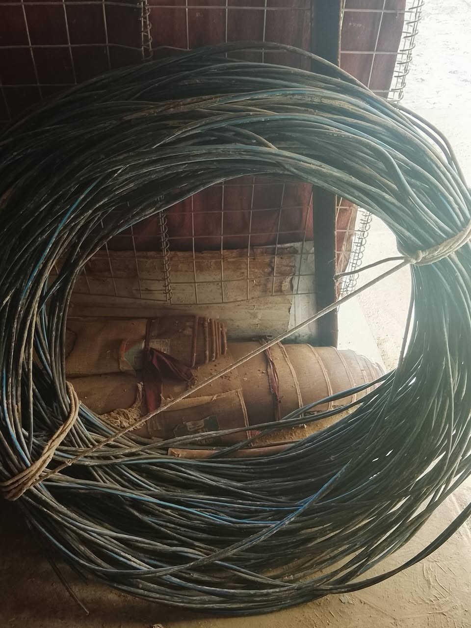 رمضان كريم.للبيع.ضفيره.حجم٢/٣٥تركي.اصلي.قطعه.وحده.طولهه٢٢٠م.مستخدم.شهر.واحدسعر.المتر٢٠٠٠للاستفسار.اكثر.خاص.او.اتصال.***********.مكانهه.دوانيه.دغاره
