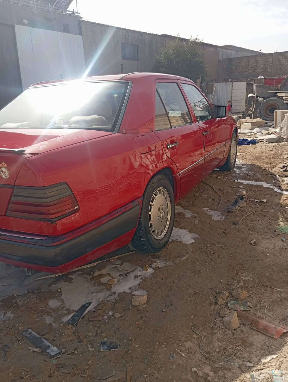 سلام عليكم مارسدس دب 91 محدث 93 سيارحيل نضيفه محرك 3000 في في تي السعر 68 ويبه مجال رقم صاحب السياره ***********
