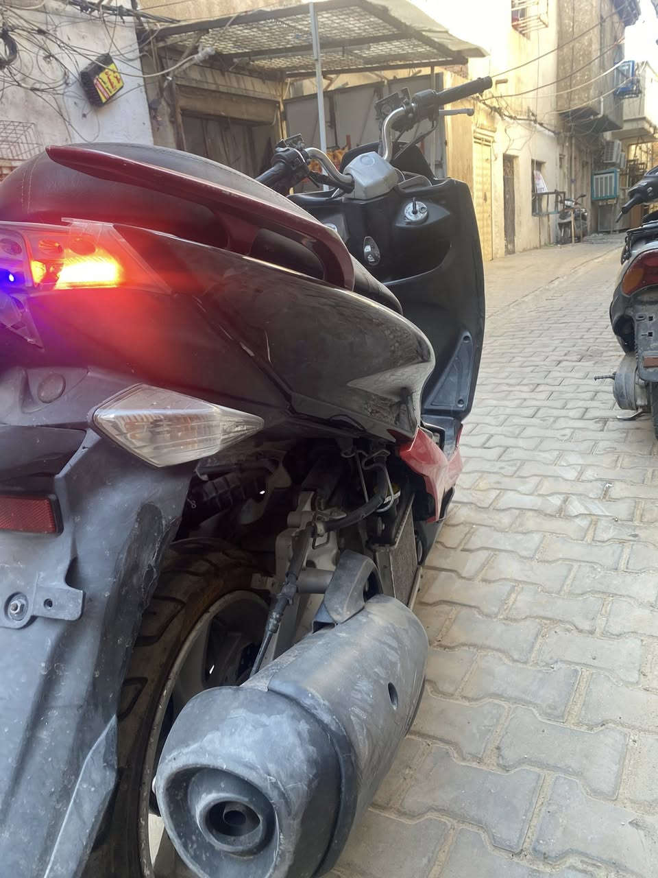 ماجسته اس للبيع دراجه كامله نقص كم شغله مكينه مكفوله من البكن ولفتح دراجه خير من الله تاكل الشارع اكل السعر 600 مكان الكاضميه رقمي  ***********
