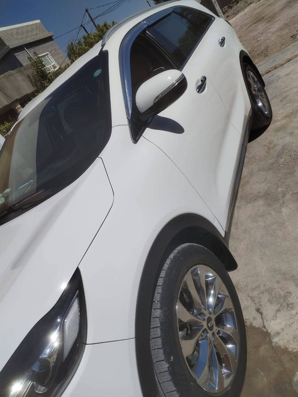 سلام عليكم سورنتو للبيع السعر ٢٤٥وبيه مجال المديل ٢٠١٨ العنوان ديالى بلدروز ***********
