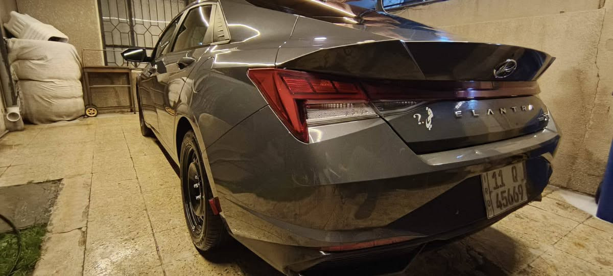 السلام عليكم النتراء هايبرد للبيع موديل 2023 ماشيه 25 حادثه تبديل بنيد بس ليبل واحد لون اسمنتي فول عدا فتحه وشاشه مو دجتل  دوشمه عام تخم تأير جديد مواصفات توقف ذاتي رادار امامي وخلفي سايد بريك بصمه تبريد بيانو بدون ايرباك استخدام شخصي مكان سياره بغداد الشعب شارع الأسواق مركزيه رقم الهاتف ***********
