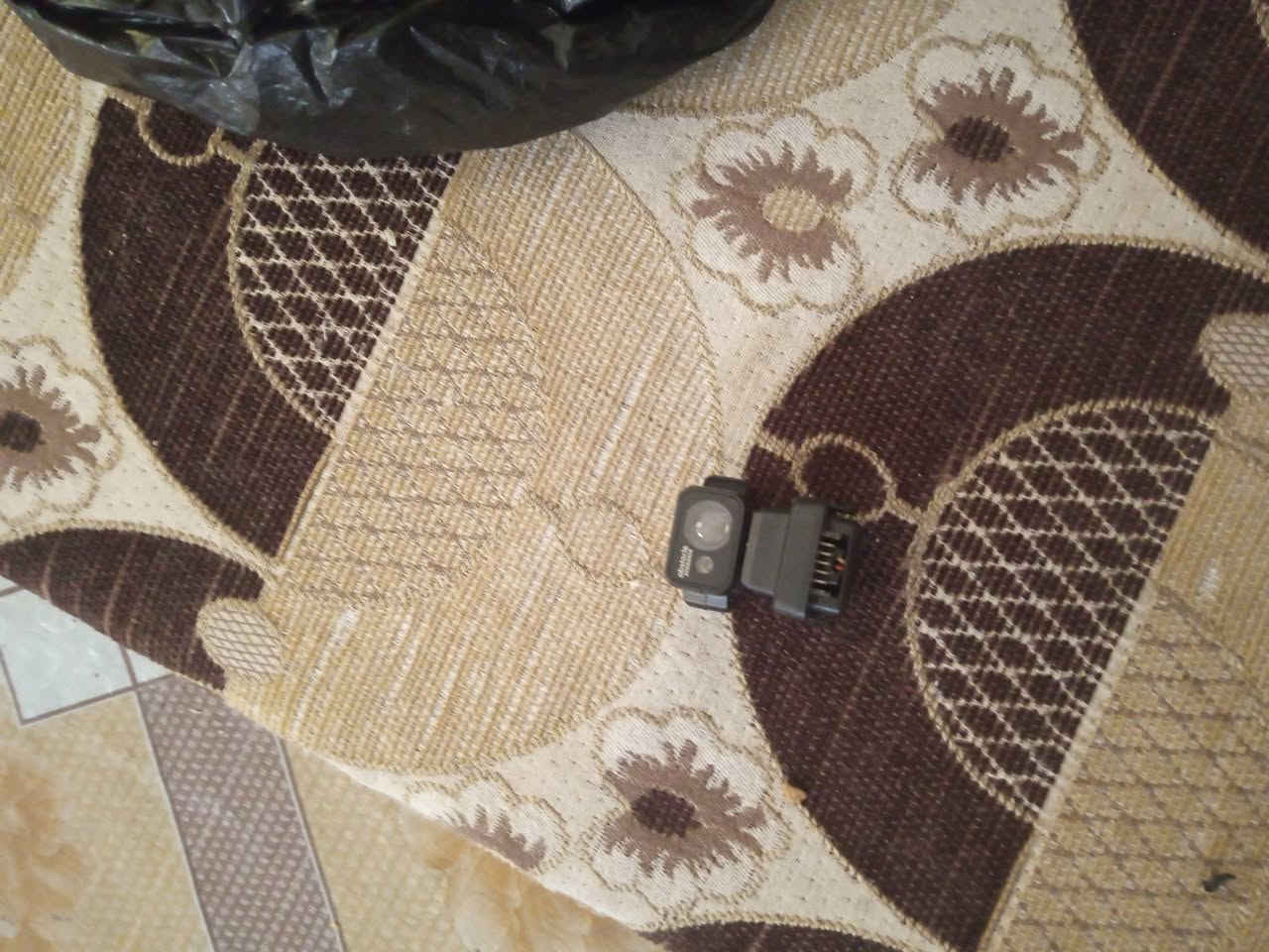 السلام عليكم البيع درون L200برو ماكس درون شغاله مابيه شي فقط ماطور الكامره انكطمن وهوة كام يجرخ كالو ختلف سنتر واحد كال دشالي درون اثنين بطاريات حساس مانع اصطتدام درون فحم فحم بس شغاله مكاني نجف الاشرف المشخاب ناحيه القادسيه *********** بي واتساب أو خاص موجود
