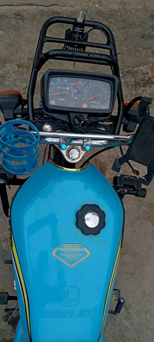 للبيع دراجة سونلك موديل23 محرك معمر مگمرك كامل نضيف سعرة800 تفاصيل اكثر تعال شوف كله شغال نكرة صلف كهربائيات كاملة ويرهم مراوس 24  او25 مكاني رمادي اقرة المنشور وتعال فدوة


**إذا كنت صاحب هذا الإعلان وتريد حذفه لأي سبب، رجاءا أرسل رسالة إلى الدعم الفني**