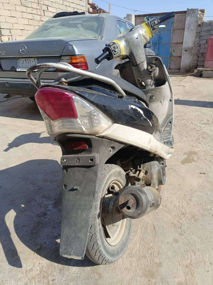 سلام عليكم ماكس  قجمه للبيع
دراجه  ختم واحد ونضيفه  مامفتوح  محرك ناعم صوته ماتسمعه كلشي شغال كهربائيات. سلف هندر نگر  لاتبخير ولاتنقيص .سعره 600 وبيها مجال*********** مكاني القرنه مكلف .ب.نشر
