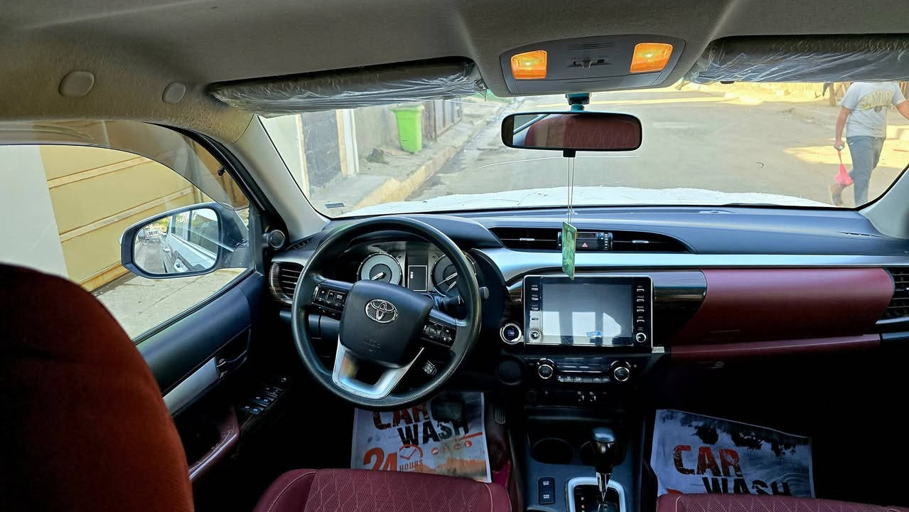 البيع بيكم تيوتا هايلوكس ناصي ساز
موديل2021 رقم اربيل الماني
السيارة مكفوله من الضربه والتبديل وبارد 
فول مواصفات شاشه كامره تحكم استيرن 
حساسات خلفيه مثبت سرعة 
بصمه تشغيل بصمه ابواب
 بنيد جكات باب الخلفي جكات 
محرك 2700 اسبير مانازل 
تبريد ثلاث قطع تبريد كشنات تبريد خلفي
السعر 258 وبيه مجال للشراي العنوان بغداد 
***********
