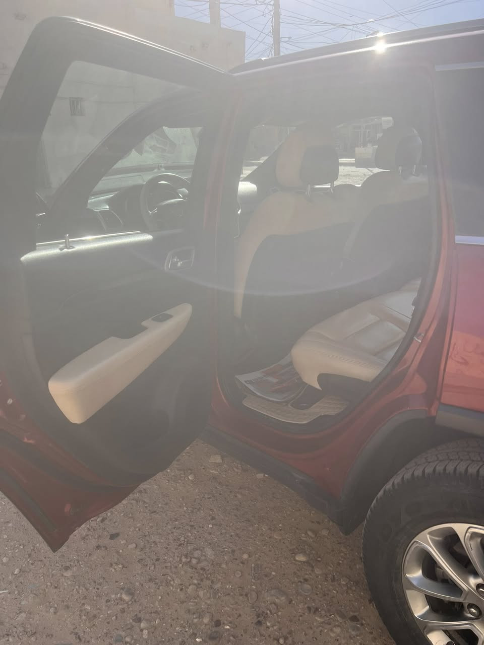 سلام عليكم جيب 14 وارد خليجي مكفوله من الصبغ مواصفات لاريدو مال جناي بيها رصعات اثر حصوه  الدعاميه الاماميه مصبوغه والباقي كلها جاهزه من كل شي السعر 210 وبيها مجال للاستفار اكثر الاتصال *********** باسمي تحويل مباشر
