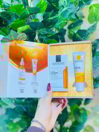 لاروش بوزيه • بكج • لبشرة جافة وحساسة