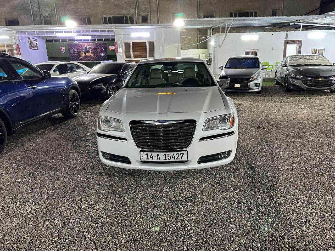سلام عليكم

للبيع اوباما 2014 حادثها جاملغ امامي نفس مصلحه نصه مصبوغ وبيها باب خلفي بي طخه خفيفه كلش مبدلينه وبابها اصلي موجود يعني تكدر ترجعه بارد ماشيه 117 كليو مو ميل سياره كلش جديد تخم تاير ويل مكسيكي  داخل بيج غرفتها كلش جديده بسمي سياره *********** البصرة, العراق
