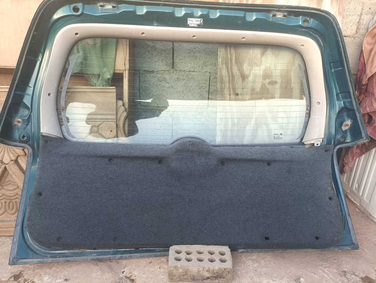 السلام عليكم للبيع باب صندوك اوبل بزون ستيشن السعر ٢٥ الف عنوان بغداد الإصلاح الزراعي هاتف *********** وشكرا
