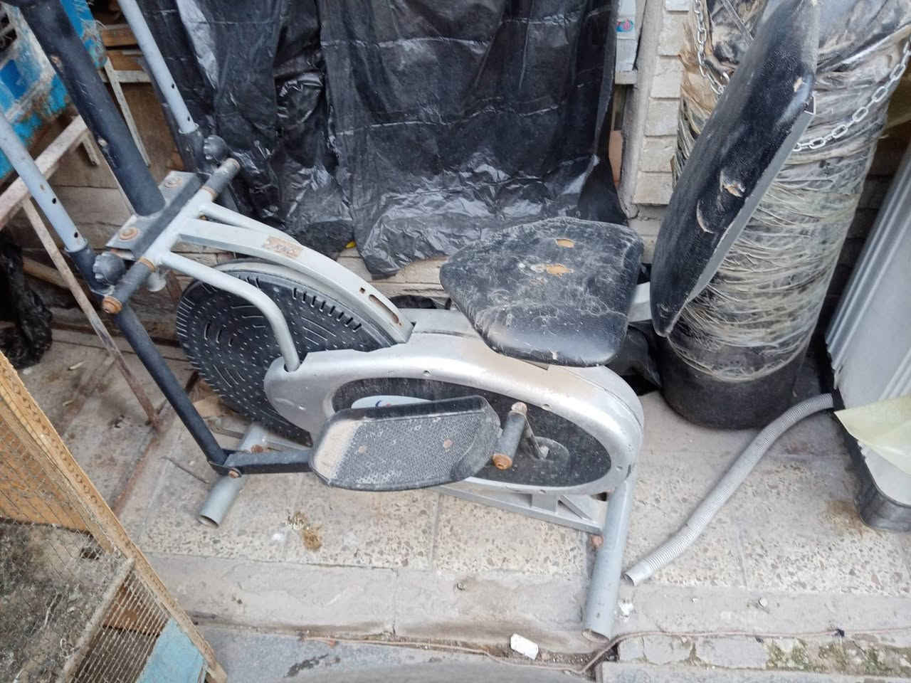 سعره ٩٠ جهاز رياضي لبيع مكان شرطه رابعه اتصال ***********
