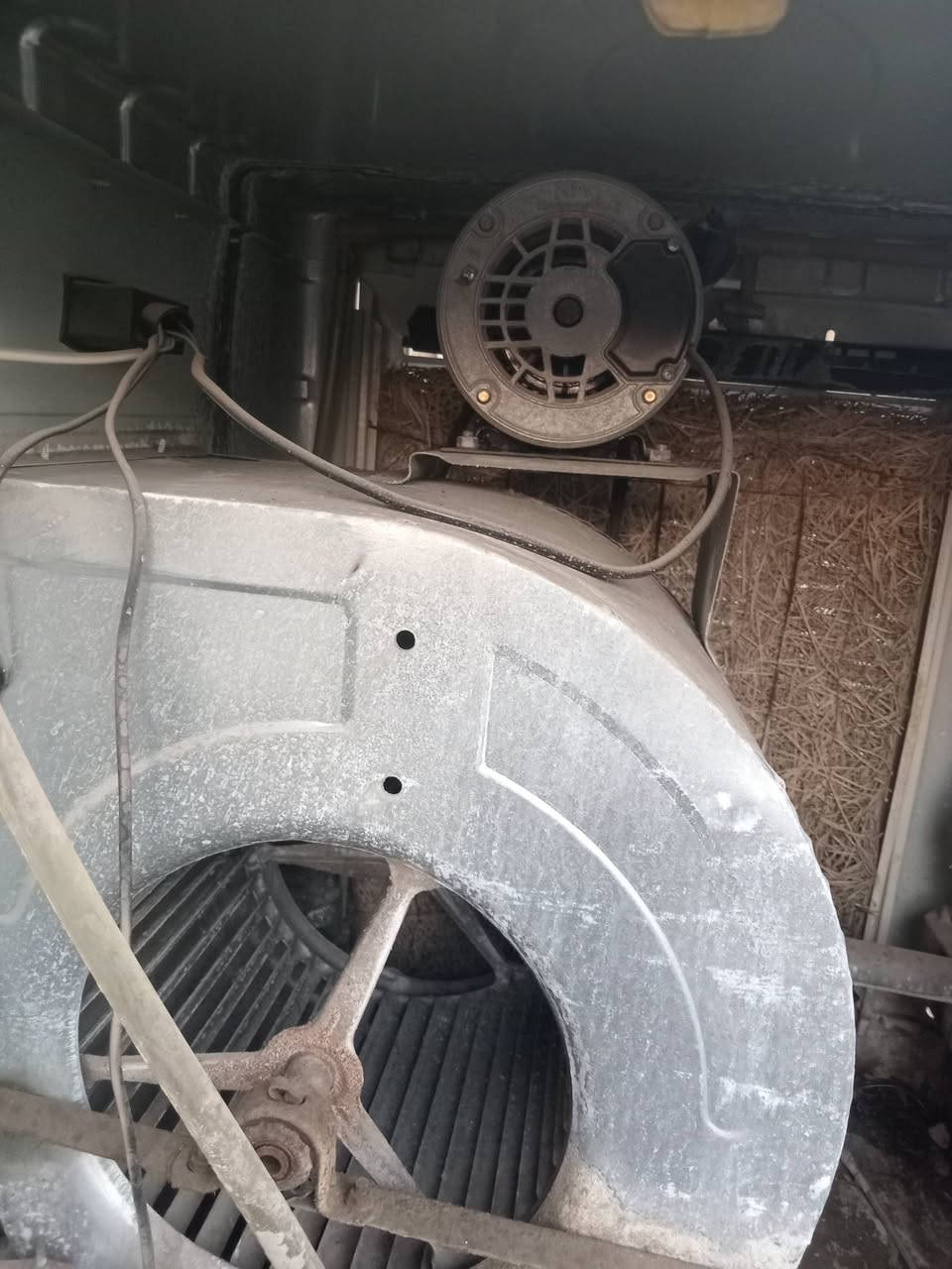 كمبىردة ميديا نظيفه جدا للبيع سعره 180وبيها مجال العام اخذتها شغلتها مرتين بس وبعدها ماطورها شغال كلشي مابيها بيها ضمان هم


**إذا كنت صاحب هذا الإعلان وتريد حذفه لأي سبب، رجاءا أرسل رسالة إلى الدعم الفني**