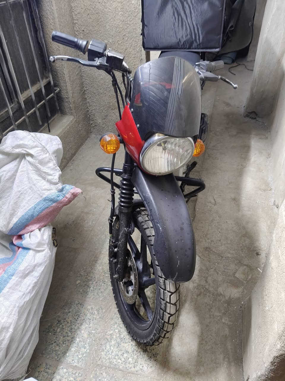 بوكسر جبلي 22اوراق اكفله الك قانون وا عشائر العنوان بغداد الجديدة النعيريه *********** السعر مليون 150
