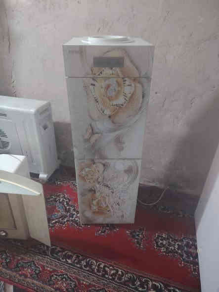 سلام عليكم  المجمده شرط اسعر150والبراد 35والمرشحه 25جديده***********
