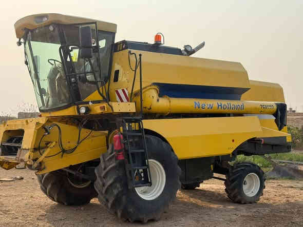 سلام عليكم لبيع حاصدة 5050مال جناي موديل 2011 فول مواصفات تايرات حرفش هيدرو دبل كشن مراية كهرباي فول محرك كير تبخير تنقيص دخان كلة بشرط شغل مديومة ادامة كاملة بدون نواقص رقم اربيل تحويل مباشر  مكان كركوك
عادة 3000
لمعرفة سعر خابر عل رقم 
***********
***********
