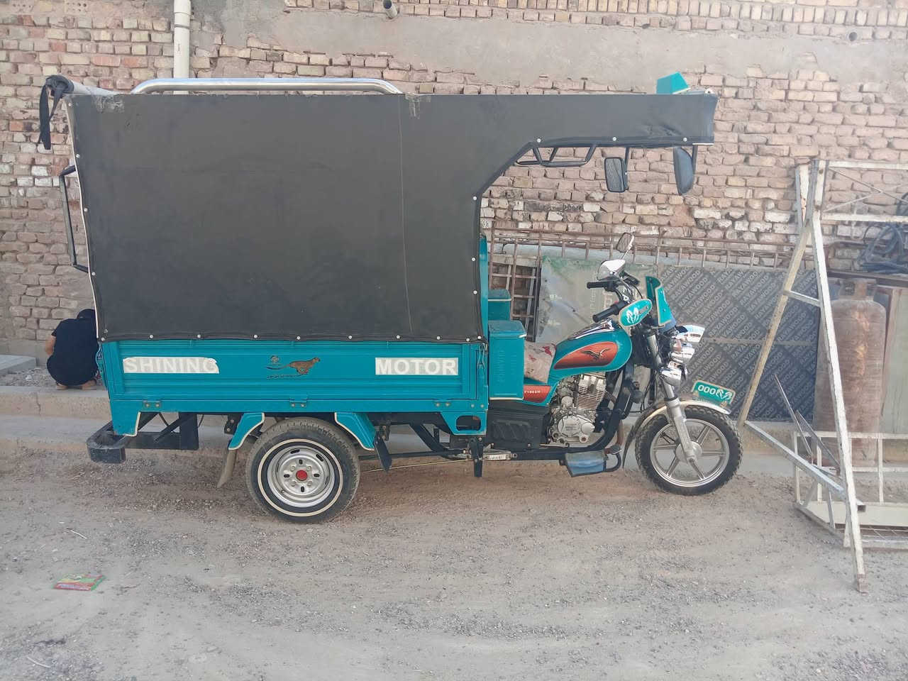 سلام عليكم ستوته صقر للبيع مرقمه وكامله مكمله اي نقص ما بيه سنويه بسمي ما اطول عليكم لان كل نقص ما بيه السعر اربع ملايين وميه. اتصال فقط ***********
