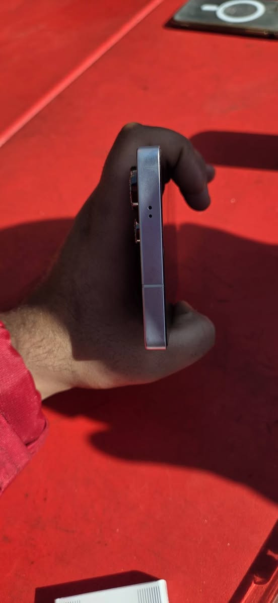 سلام عليكم جهاز اس 25 الترا ذاكره 256 ضمان عين الفهد مستخدم  5اشهر ستخدام بيت مال بنيه نضافه 100 محلقات كامله مشتري من عالم القلعه العنوان بغداد 

السعر :مليون وميه وخمسين 1150 
***********
