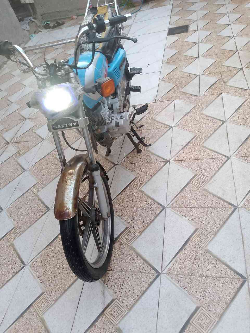 سلام عليكم  سيفان كلك دراجه  نضيفه او حلوه مكينه برغي مامفتوح بيه نكره سلف بس بيه خيط بخار فقط كهربائيات شغاله مكاني كربلاء البراهميه قرب سيطره البراهميه سعر 240اوبيه مجال قليل شراي اتصل متواجد خاص  او مراوس اب اربعه كير ***********
