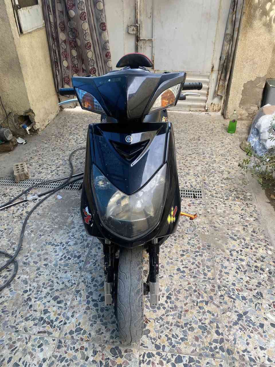 سكنس فحل كولد طلاعات دراجه نوزل بيهه
مكينه مزوده 
كلجات امامي خلفي
سلف رياضي
جويتر رياضي 
صدر Dy
دبلات خلفيه
شيال مال مكينه جبير
ستان صفح
فلنجه وصينيه ودسك
يدات 
تايرات جلاتين
ويل كب اصليات 
قبق فلاوين
دراجه مكينه ناعمه وخير من الله شلعه ومعدل كل نقص ما بيهه بس جاملغ امامي وهاهيه نكره بكل وقت مكاني شعب شارع الصحه ٨٢٥ وبيهه مجال ***********
